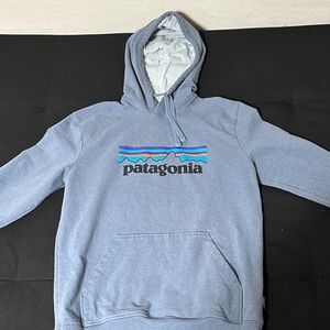 Light Blue Men’s Patagonia Hoodie. Medium, Regular fit.